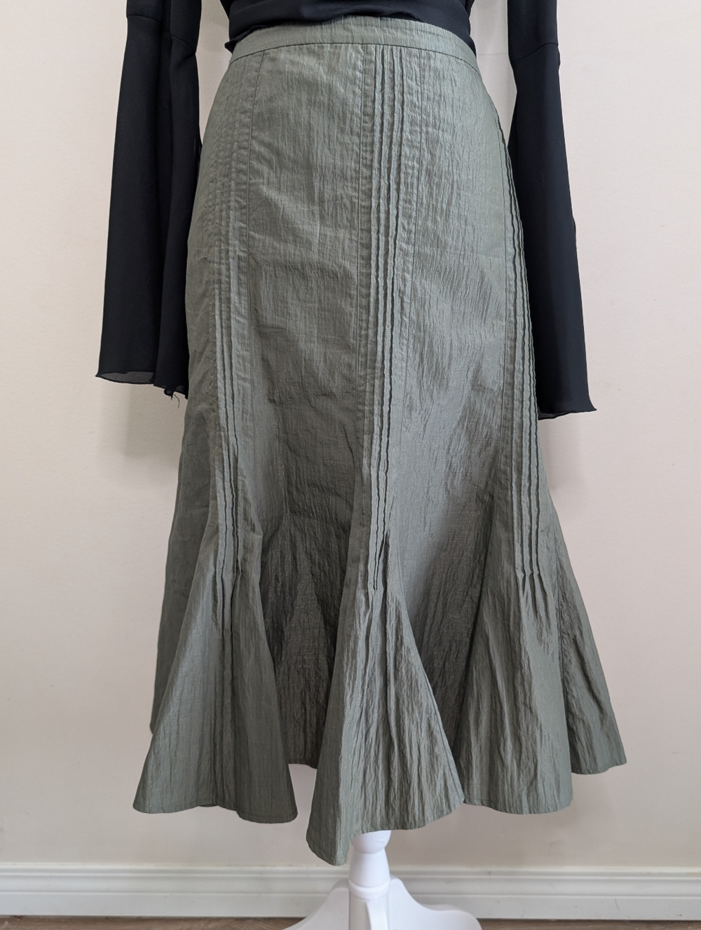 SPANNER Sage Green Ruffled Midi Skirt with Pintuck Panels